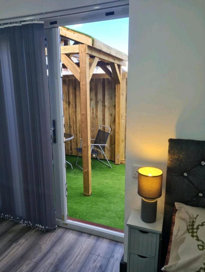 Charming 1-Bed Apartment In Peebles Extérieur photo