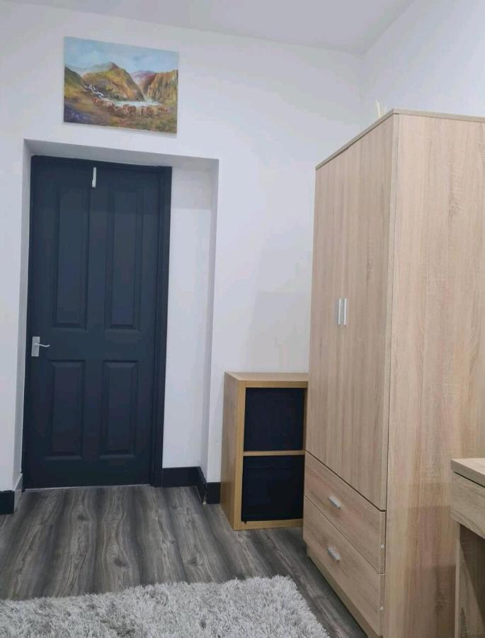 Charming 1-Bed Apartment In Peebles Extérieur photo