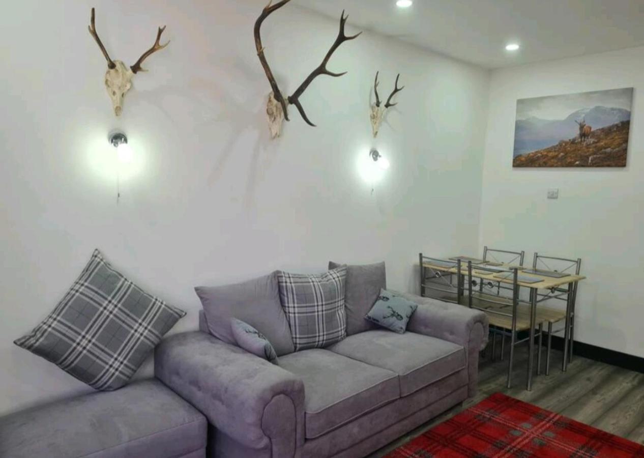 Charming 1-Bed Apartment In Peebles Extérieur photo